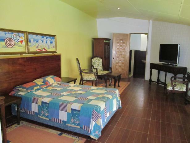 ma. luiza guest room1 ma. luiza guest room1